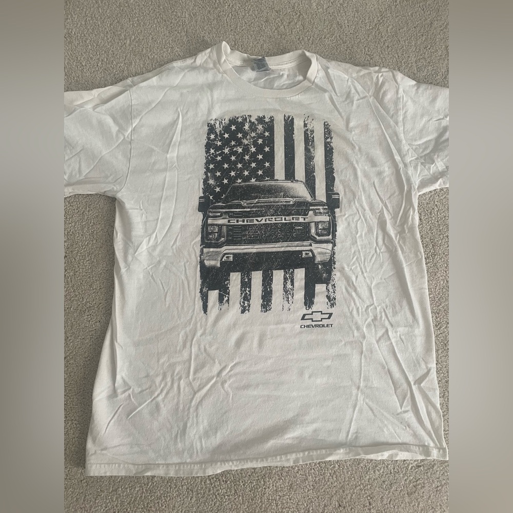 Black and white American flag Chevrolet t shirt men’s large